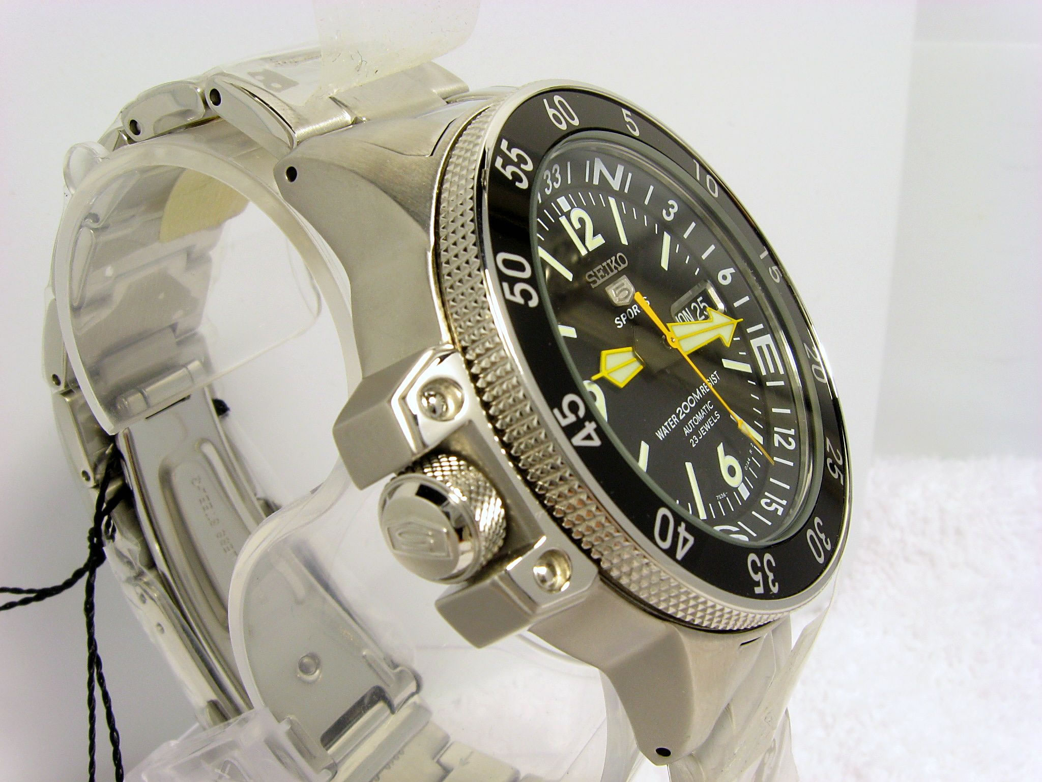 seiko 5 sports skz211k1